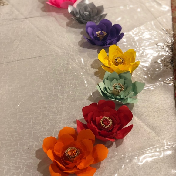 paper flower - Picture 2 of 3